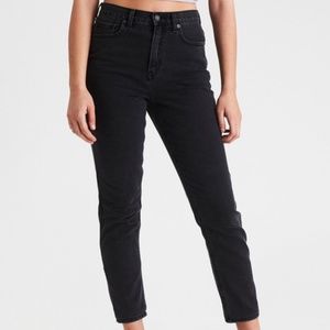 EUC American Eagle Mom Jeans 00 Short